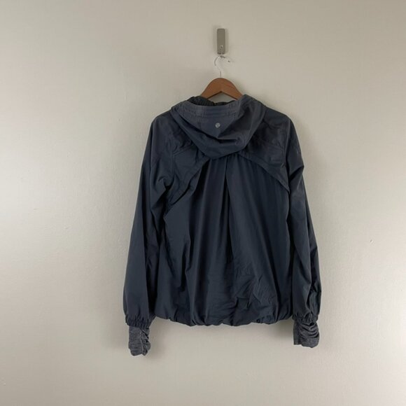 Lululemon Downtime Hooded Full Zip Grey Rain Jacket Size 8 - Picture 2 of 7